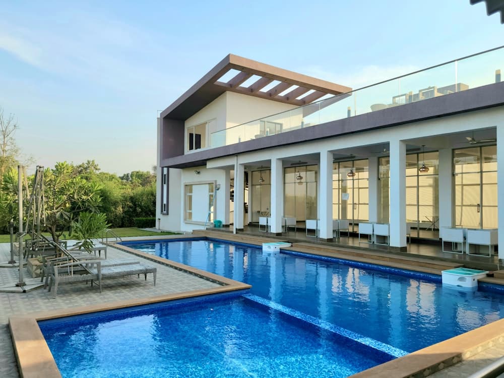 Villa avec piscine, photo d’illustration